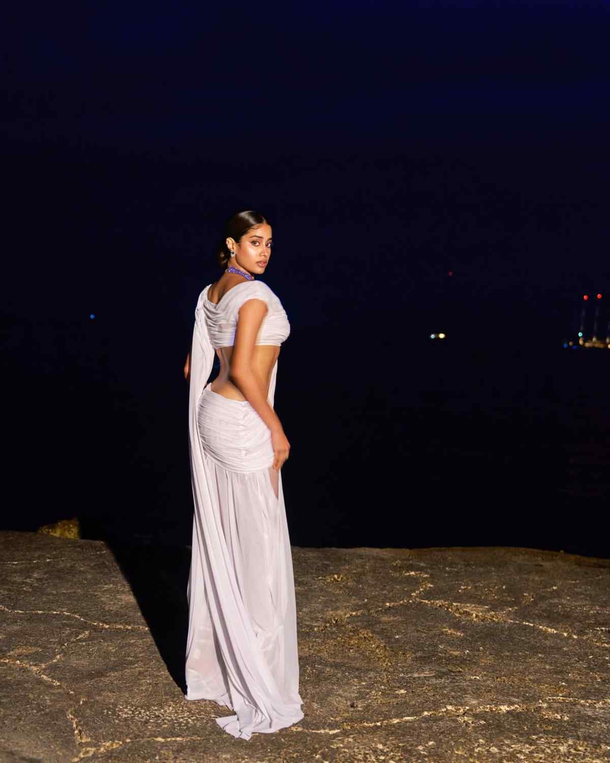 Janhvi Kapoor Photos