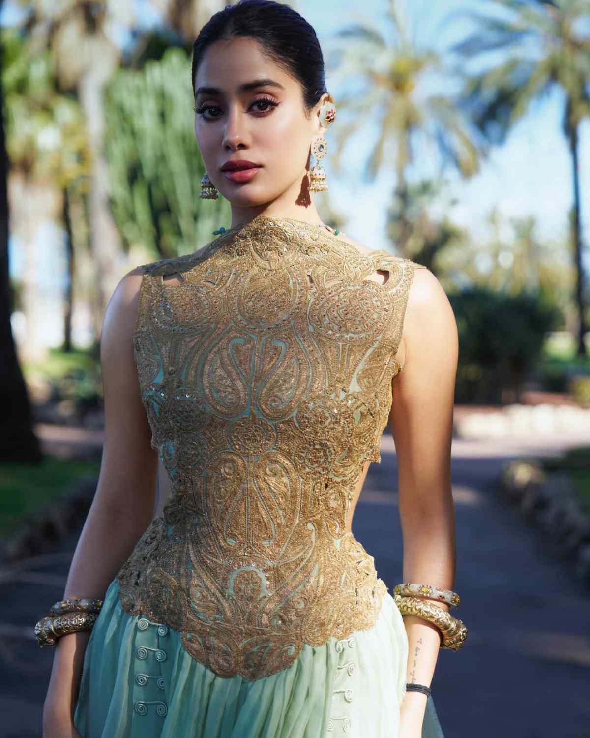Janhvi Kapoor Photos