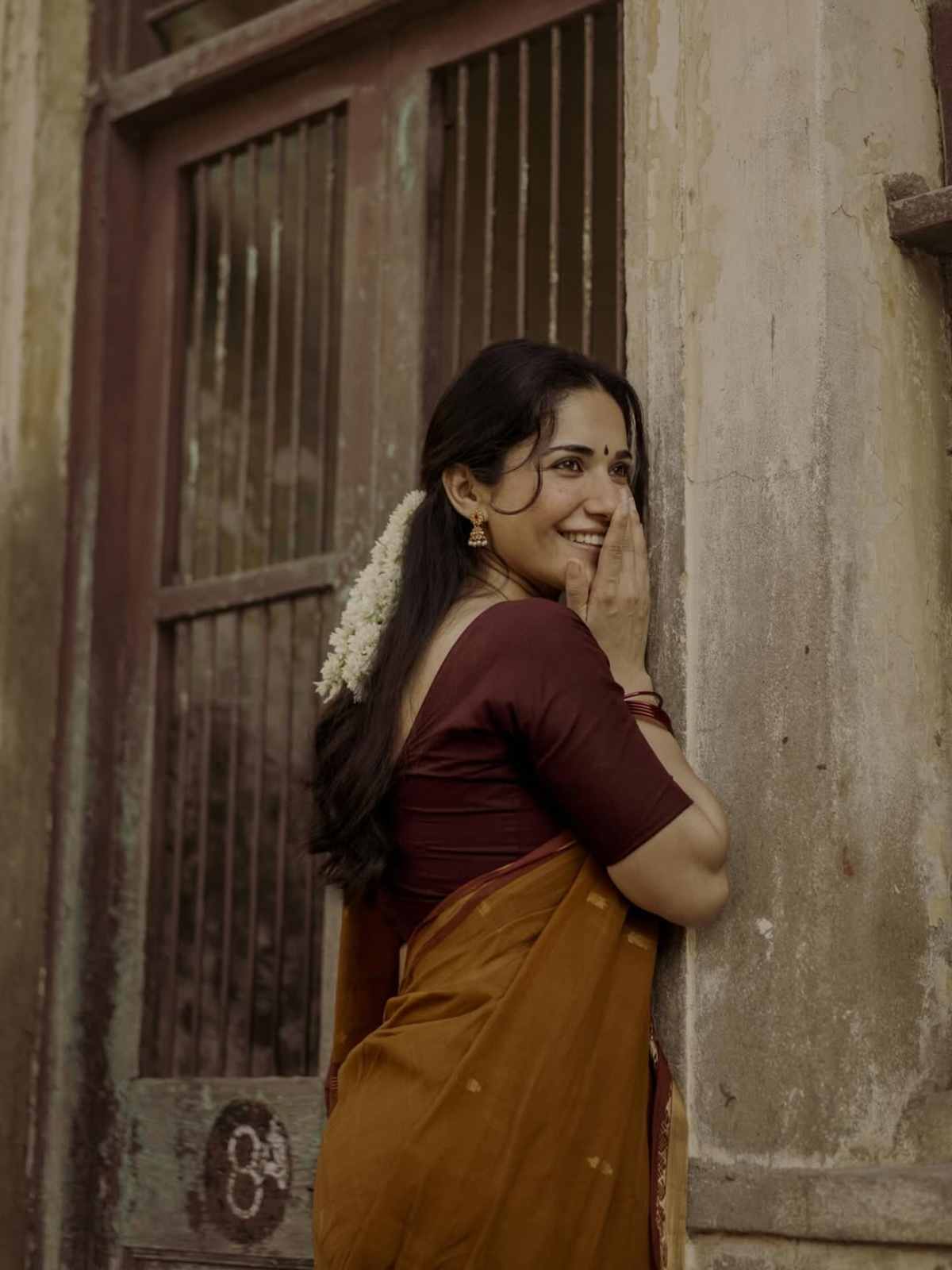 Ruhani Sharma Photos