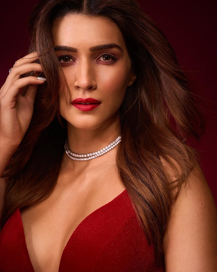 Kriti Sanon photos