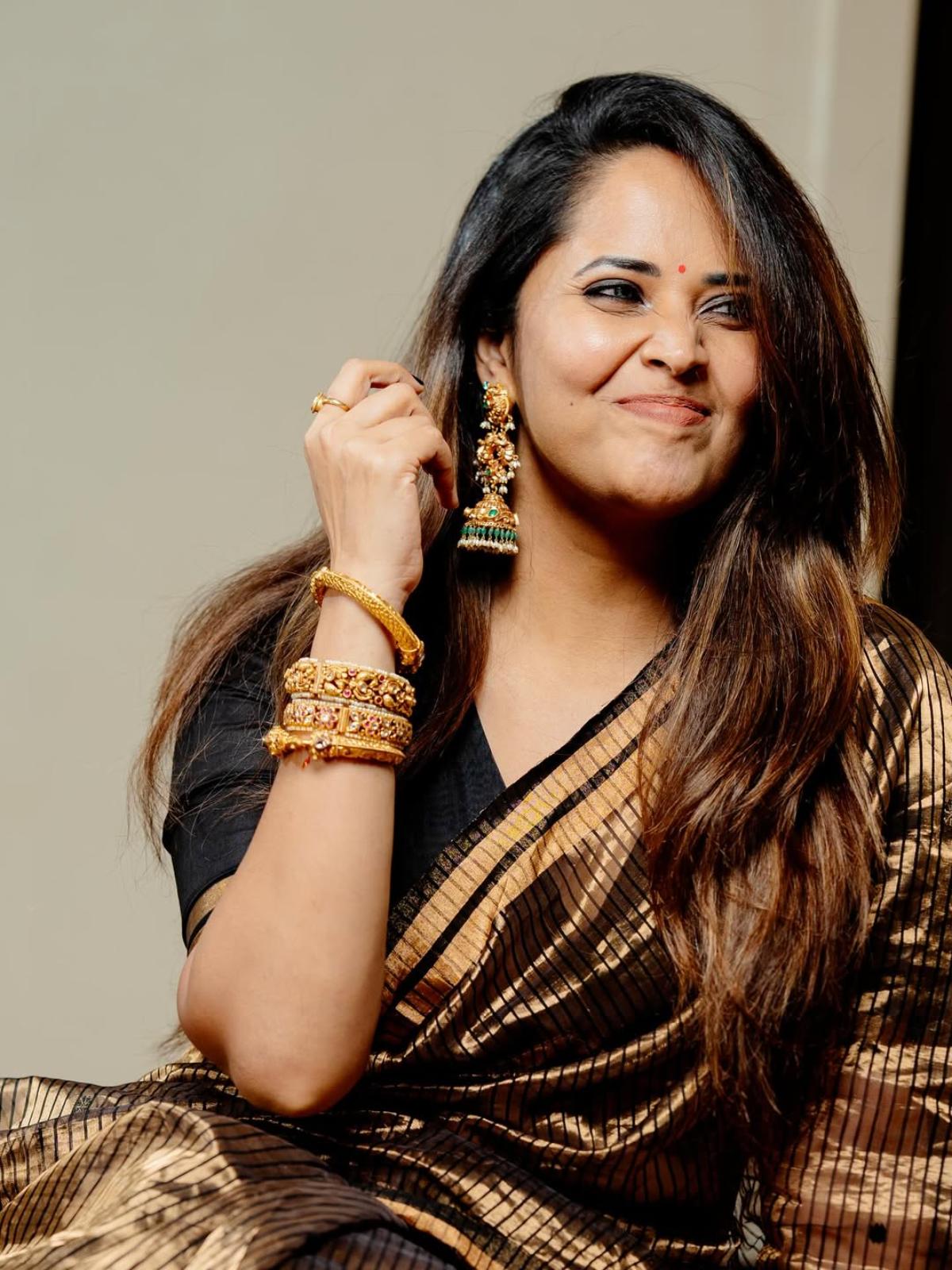 Anasuya Bharadwaj Photos