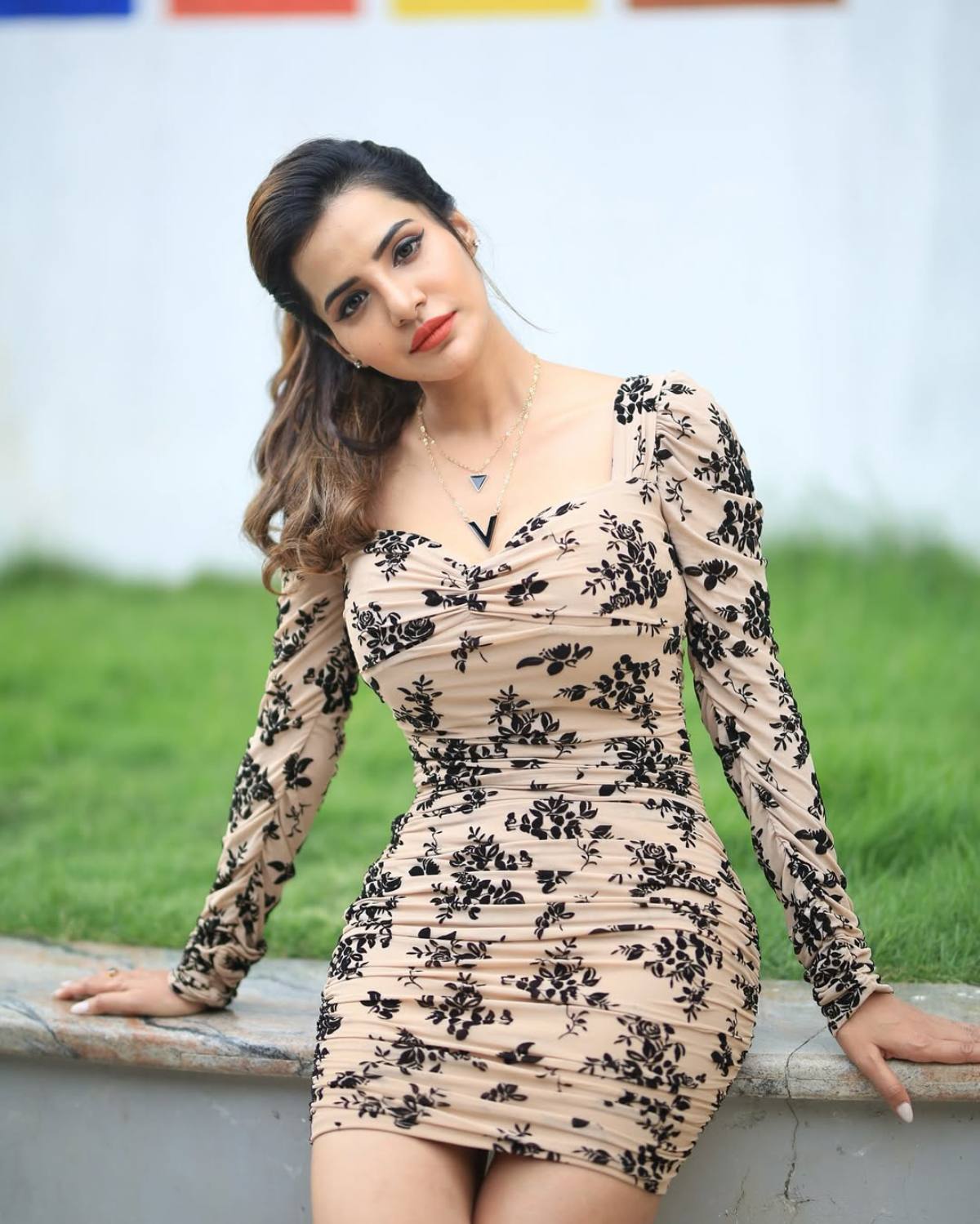 Ashu Reddy Photos