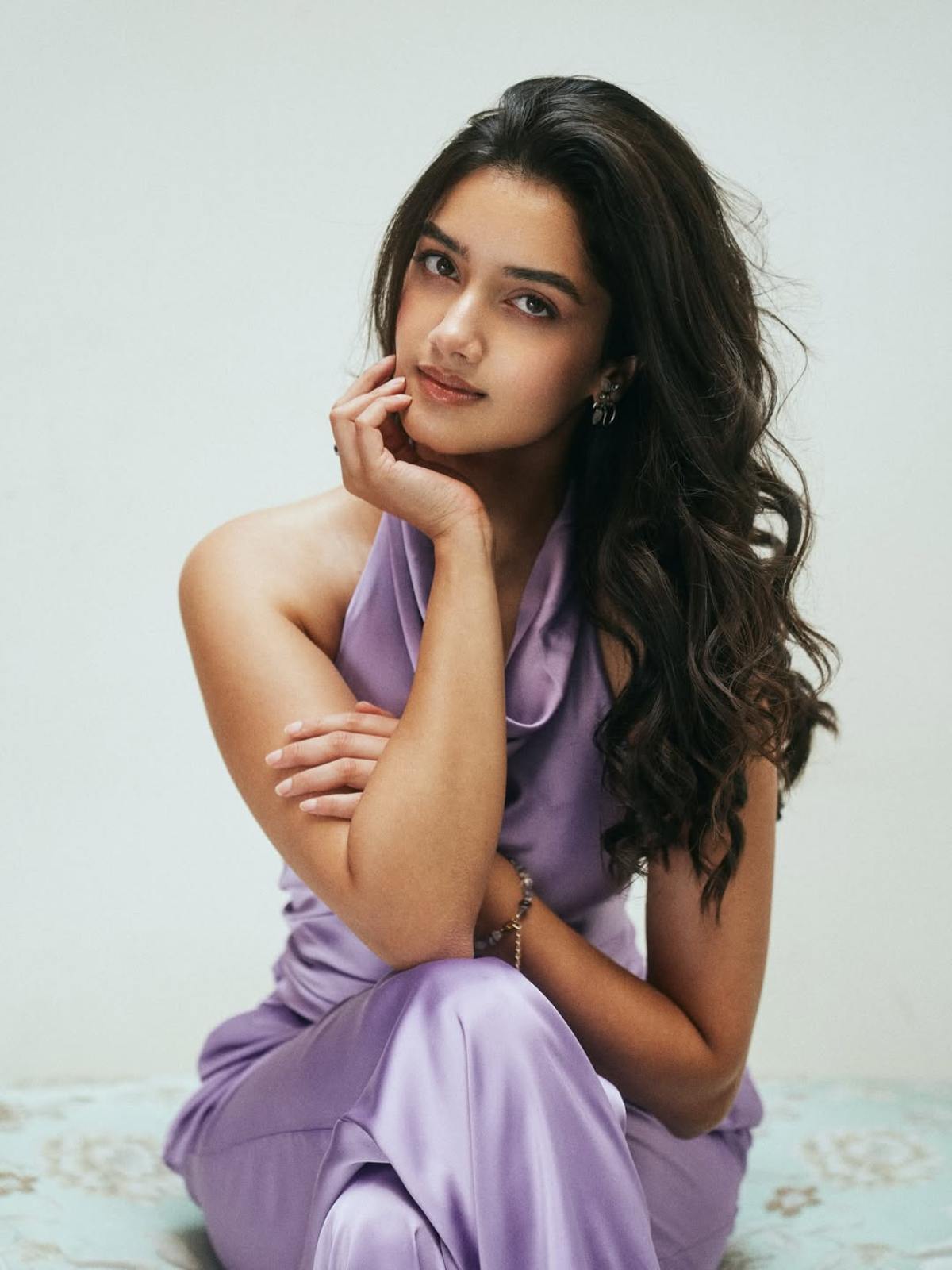Bhagyashri Borse Photos