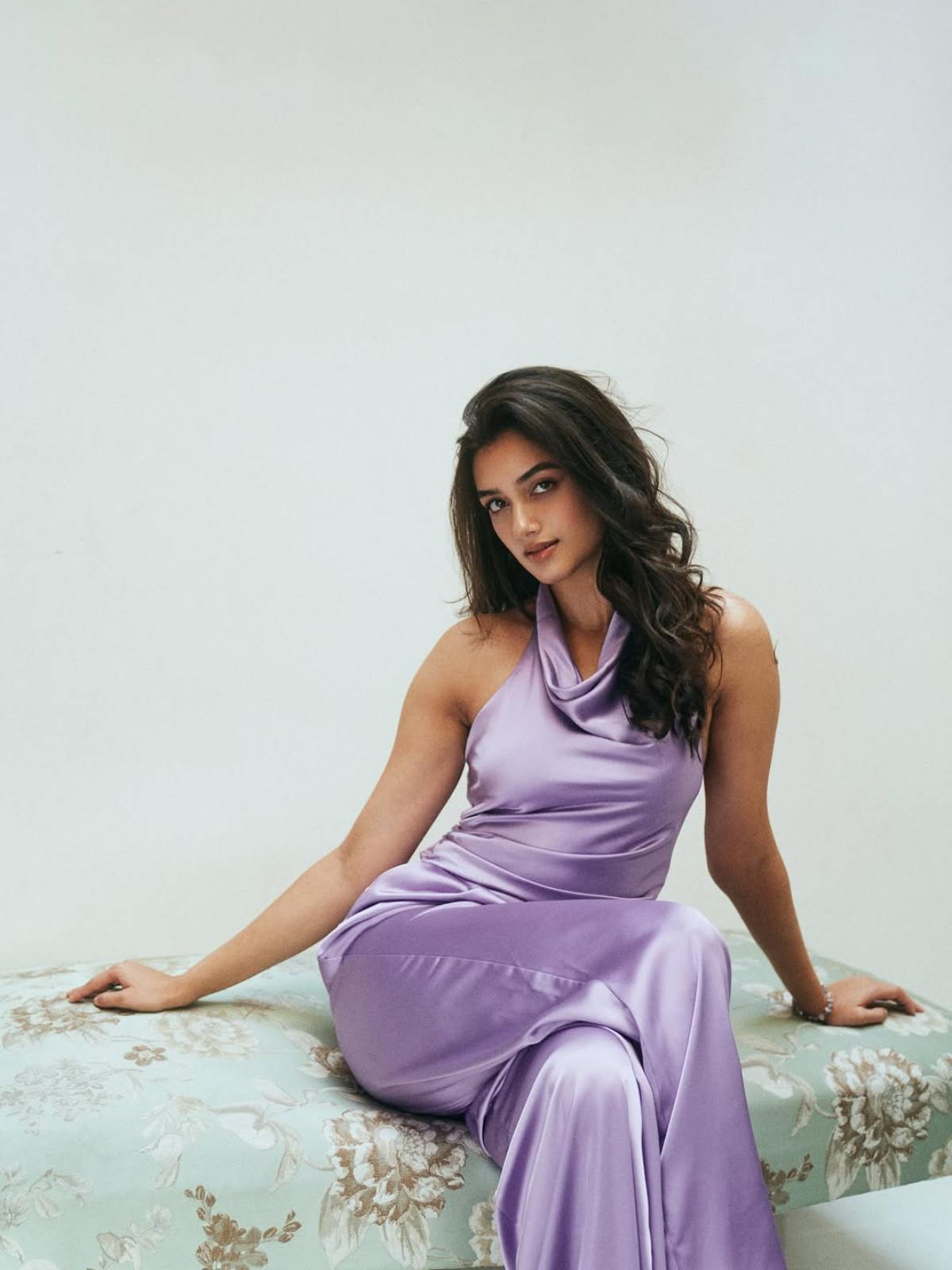 Bhagyashri Borse Photos