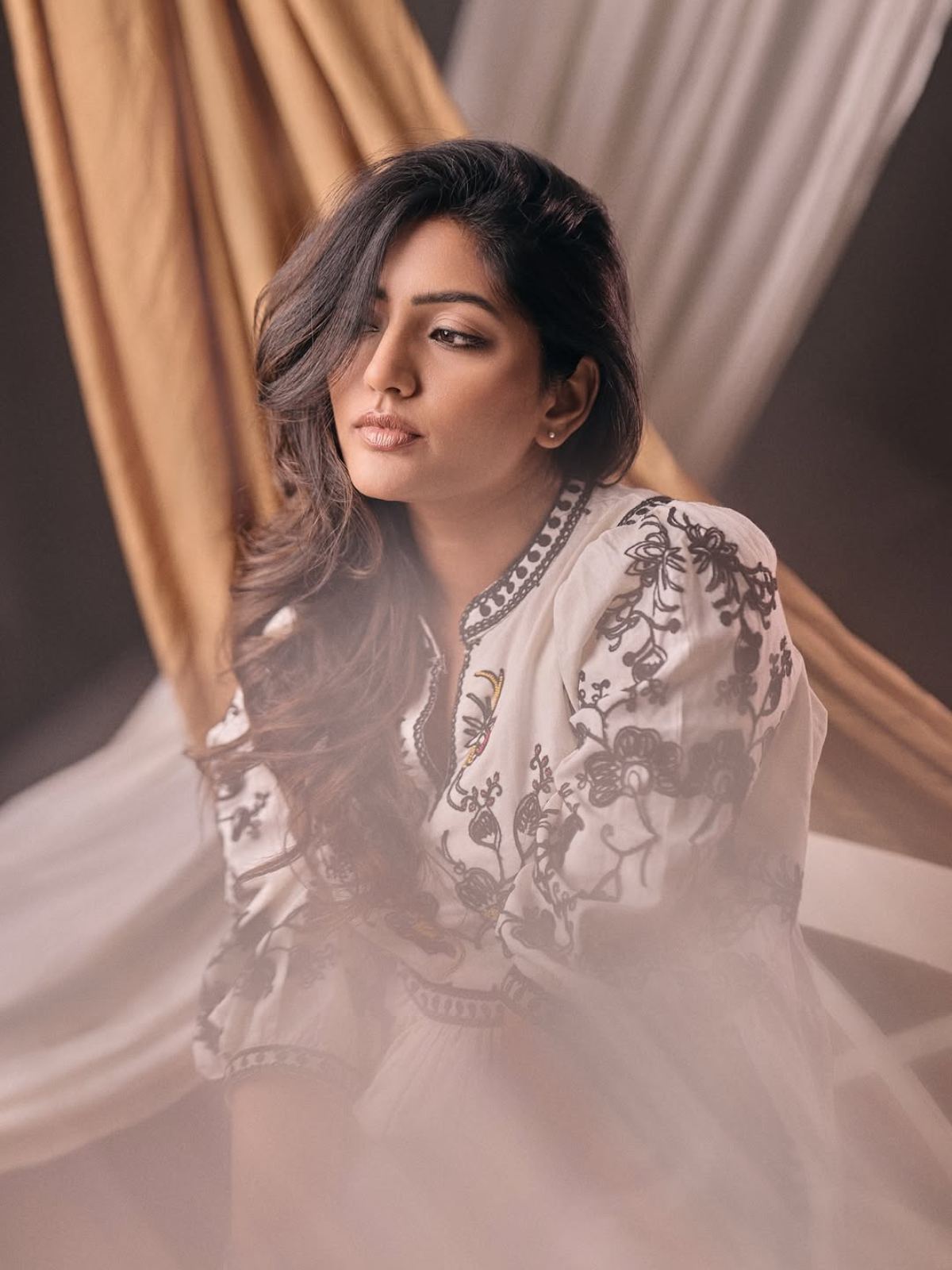 Eesha Rebba Photos