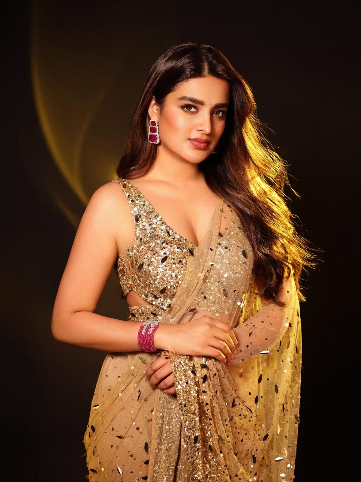 Nidhhi Agerwal Photos