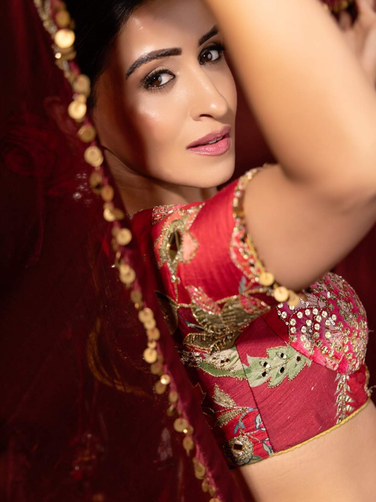 Anshu Photos