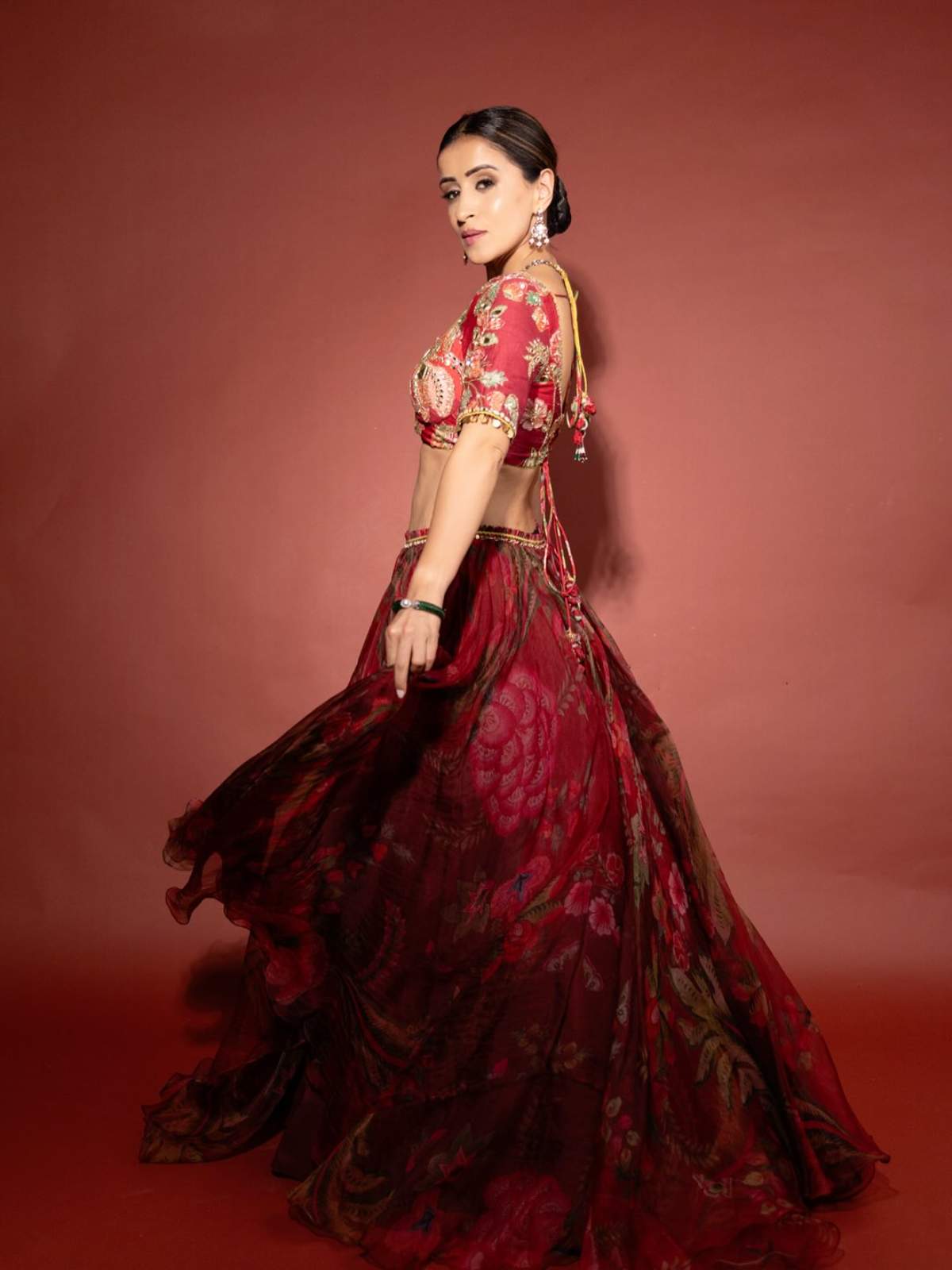 Anshu Photos