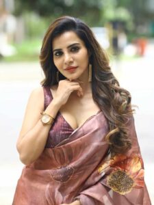 Ashu Reddy Photos